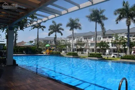Chính chủ cần bán gấp căn 5x17m view trực diện hồ . full nội thất cao cấp . giá từ 15.5 tỷ