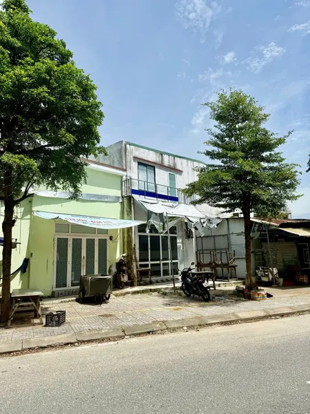 🔴💥Bán nhà 2 mặt tiền đường Hoàng Thị Loan (đoạn dưới chân cầu Ngã 3 Huế)