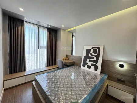 Hot! chung cư samsora cầu am 60m2, 2 phòng ngủ, 2vs, nội thất vip, giá nhỉnh 5 tỷ