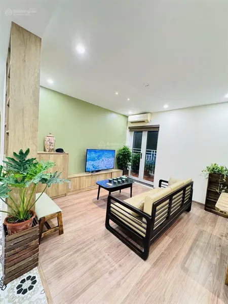 Bán tập thể phân lô vip, 90m, 2 ngủ, 2wc phố hoàng ngọc phách, láng hạ, đống đa