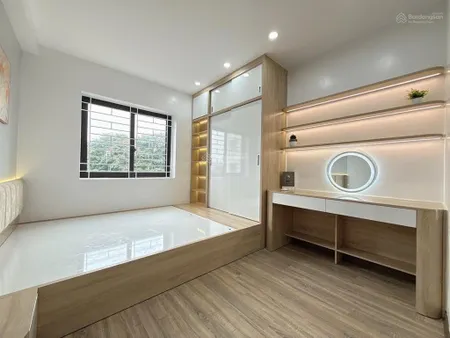 Căn hộ 2 phòng ngủ và 2 vệ sinh 68m2 sổ đỏ lâu dài full đồ cao cấp. toà ct4bx2 linh đàm