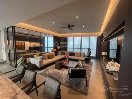 Căn hiếm. bán căn hộ 145m2 3pn có slot ô tô pháp lý sổ đỏ giá rẻ nhất thị trường