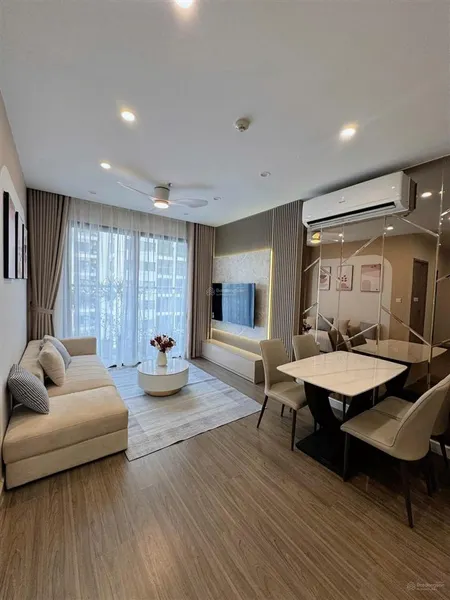 Chính chủ bán cắt lỗ căn 2n toà s3, giá 4,24 tỷ bao phí, dt 54,5m2 kđt vinhomes smart city