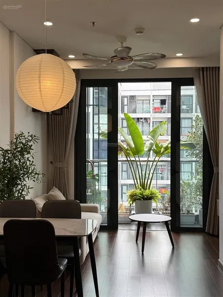 Bán ngay căn chung cư dự án masteri west d, tầng 36, full đồ,sẵn sổ 55m2,giá 5,650 tỷ