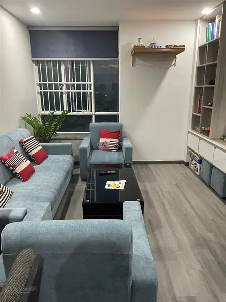 Cần bán gấp căn hộ hoàng anh 2, 2pn, 2wc, nhà đẹp, dt 94m2, giá 3.89ty. 0902 597 *** hoa