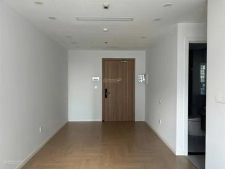 Chính chủ cần bán căn hộ cao cấp tại 90 láng có hợp đồng thuê 1 năm săn, trả 10 triệu/tháng