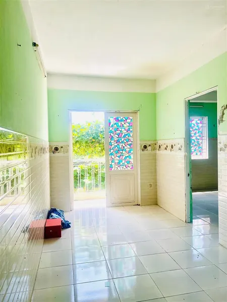 Bán căn chung cư vicoland đường vân đồn gần trần hưng đạo. 2 phòng ngủ có ban công thoáng mát,