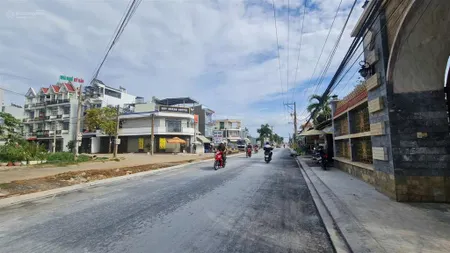 Bán đất mặt tiền đường 826c 4.5x20m thổ cư vị trí đẹp kinh doanh buôn bán