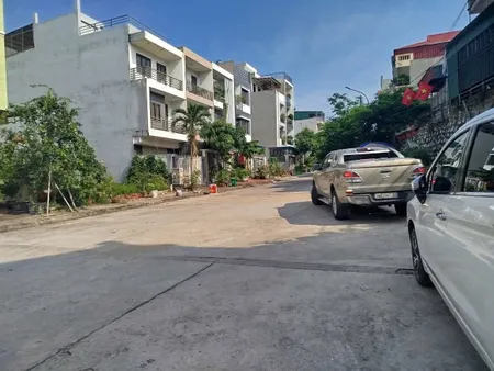 BÁN Ô ĐẤT ĐỒI MẮM TÔM,PHƯỜNG HỒNG GAI