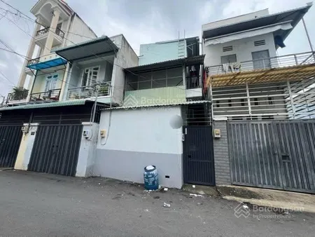 Bán nhà mt hẻm 31 đường lã xuân oai có sẵn 8 phòng cho thuê