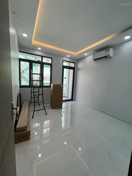 Bán nhà riêng 6pn, 5wc, 105m2, 7,8 tỷ, tại huỳnh tấn phát, q7, hcm, hot!