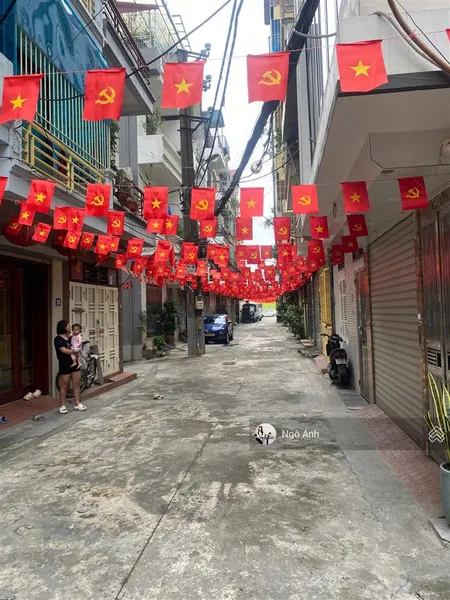 Bán nhà ngọc thụy 4 tầng lô góc 3 mặt thoáng ngõ thông rộng ô tô đỗ cổng 0948 044 ***