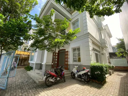 Bán biệt thự đơn lập mỹ văn phú mỹ hưng đường lớn vị trí đẹp