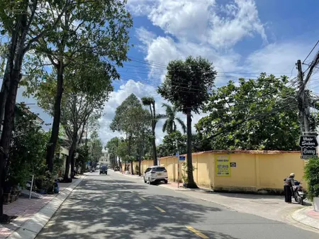 Mặt tiền nguyễn thị nhỏ p4 tân an dt 4x17m=69m2 2 tỷ 999 triệu đồng sổ hồng riêng.