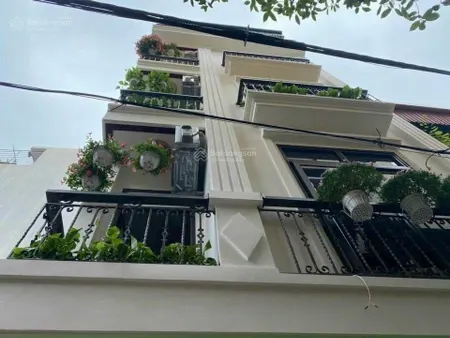 Chính chủ bán nhà phú diễn gần đh tài nguyên môi trường. ô tô con đỗ cửa