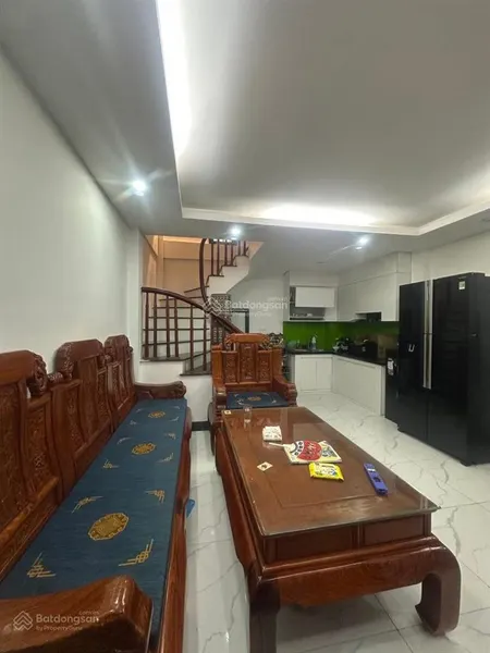 Bán nhà hoa thám la phù vài bước chân ra khu d gleximco. 500m ra lê trọng tấn.