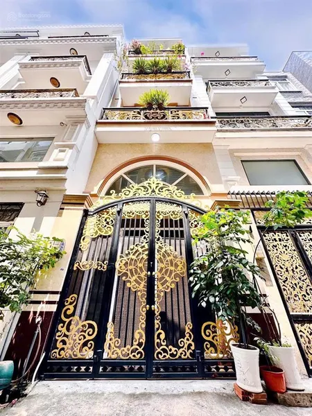 Bán gấp nhà trường sa, q3. dt 66m gồm 5pn đang cho thuê 17 triệu/tháng. giá 2 tỷ 550 còn bớt lộc