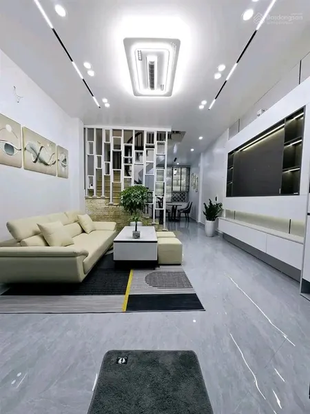 Bán nhà chiến thắng, tân triều 40m2, 5 tầng, ngõ thông kinh doanh, nội thất hiện đại. giá 8.1 tỷ