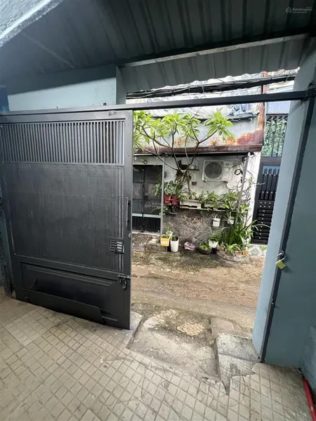 Cần bán nhà 16ty500 có dòng tiền cho thuê cao