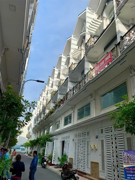 Mở bán kdc vip an dương vương gần võ văn kiệt, xe hơi vô nhà, có bảo vệ, shr