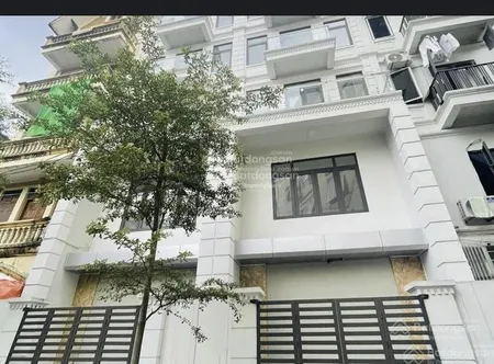 Của hiếm! ngọc khánh, khu phân lô ô tô tránh vỉa hè, thang máy, văn phòng hay ở chất. 85m2*5t