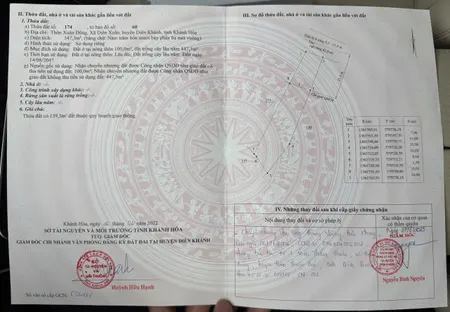 Bán kho xưởng và đất ở đường TL8 , Diên Xuân . DT 547,3m2 có 100m2 thổ cư. Trên đất có sẵn kho xưởng