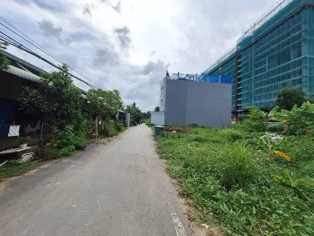 Bán đất 202m² ngang 20m giá 11.9 tỷ gần mặt tiền Lò Lu Long Phước