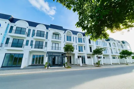 BÁN DÃY NHÀ PHỐ KDC MINH THẮNG, 1 TRỆT 2 LẦU, SỔ HỒNG RIÊNG, TRUNG TÂM TP CÀ MAU