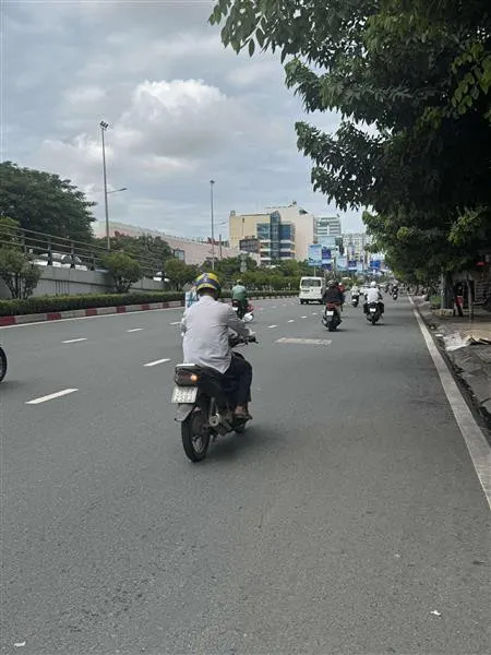 Bán nhà 3 Tầng MT Cộng hòa p4 Tân Bình