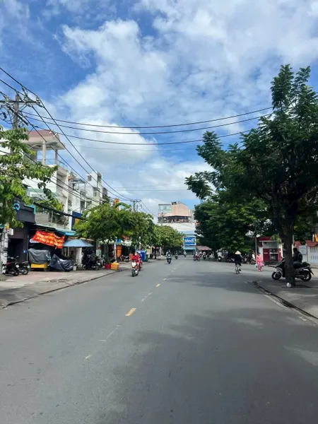 Bán nhà mặt tiền đường số 21 . p tân quy quận 7. dt 4x20m nhà 4 tầng vị trí đẹp , nhà đẹp