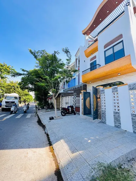 Bán Nhà 3 Tầng Mặt Tiền - Đường 7m5 Nguyễn Ngọc Mậu, Đà Nẵng