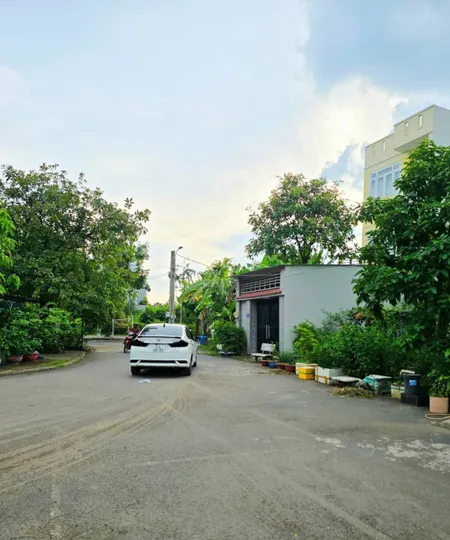 Bán đất 132.3m² ngang 8m HXH ngay chợ Long Trường
