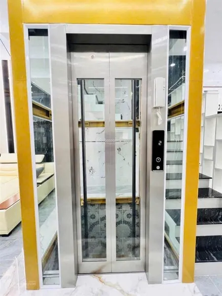 Bán siêu phẩm có thang máy 4x16m. xây 3 lầu hẻm 6m thông lê văn khương, phường hiệp thành, q12