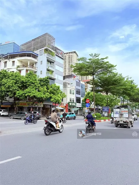Bán nhà toà văn phòng trần thái tông cầu giấy 155m 8 tầng hai thoáng ô tô tránh vỉa hè
