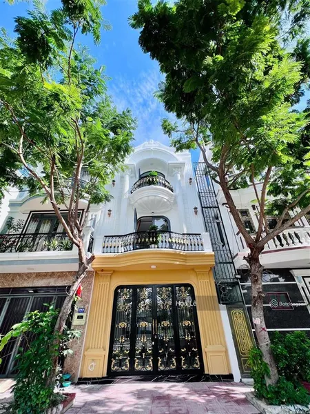 Bán nhà đẹp công viên khu đô thị hà quang2 nha trang