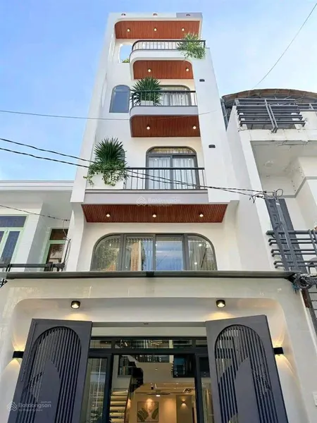 Chính chủ bán nhà 4tỷ670/86,2m2, đường oto huỳnh thúc kháng p. bến thành quận 1, cho thuê 32tr