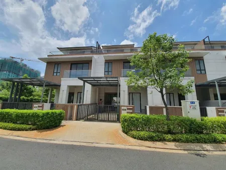 Bán căn liền kề, dự án swan bay zone 8. chốt nhanh trong tháng giá tốt nhất dự án. 0947 188 ***
