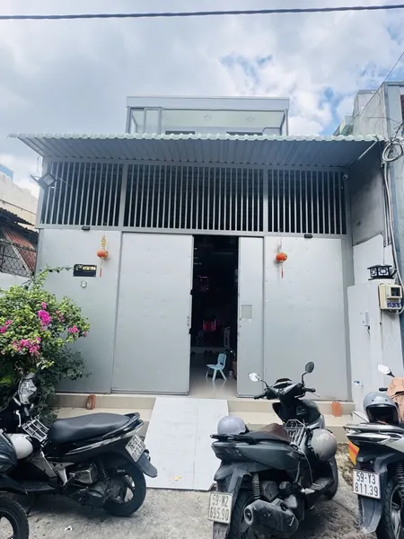 TRUNG TÂM BÌNH TÂN-SÁT BÊN QUẬN 6 -NGÃ 4 BỐN XÃ- NGANG LỚN-50M2, 2 TẦNG NGAY TÂN HOÀ ĐÔNG GIÁ 5.1 TỶ