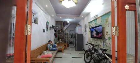 Cho thuê nhà nguyên căn ngõ 112 Nam Dư,  30m² x 4 tầng  2 phòng ngủ, 2 nhà vệ sinh, 8tr/th