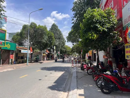 Cần bán mt chiêu liêu p dĩ an tp hcm dt 430m2 ngang 10m đang cho thuê kho 25tr/tháng giá bán 14.5 t