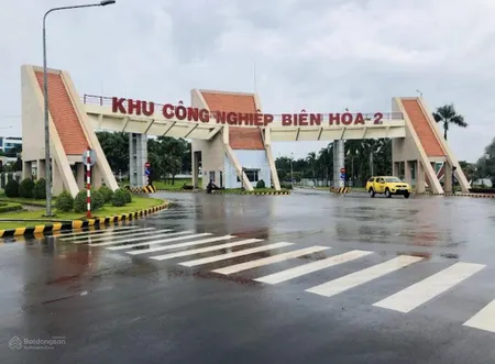 B.án nhà xưởng 5.500m2(pháp lý đủ) thuộc kcn biên hòa 2, đồng nai, mặt tiền đường chính trong kcn