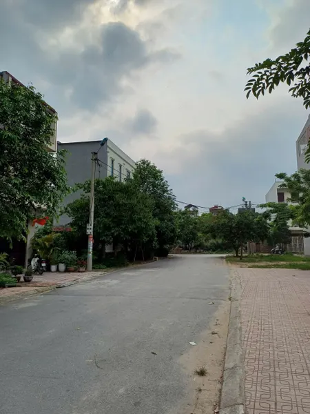 Bán 90m đất giãn dân đồng soi dãy L9. Nhìn hồ nhỏ. Phường vũ ninh bắc ninh