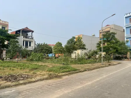 Bán 90m đất giãn dân hạp lĩnh nhìn vườn hoa. Cạnh uỷ ban hạp lĩnh. Phường hạp lĩnh bắc ninh