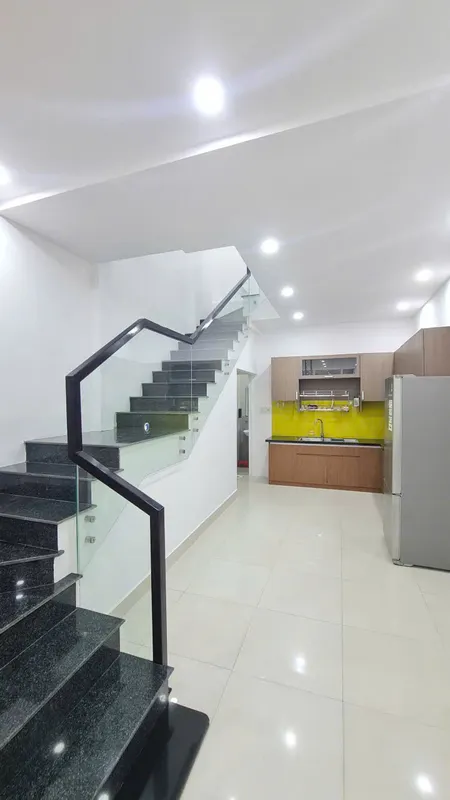 BÁN NHÀ 2 TẦNG NẰM HẼM ĐƯỜNG TRẦN NHẬT DUẬT GIÁ 4 TỶ 200