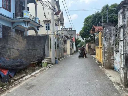 Chính chủ cần sang tên nhanh mảnh đất thổ cư đường thông ô tô tại thôn xuân thụy, kiêu kỵ, gia lâm