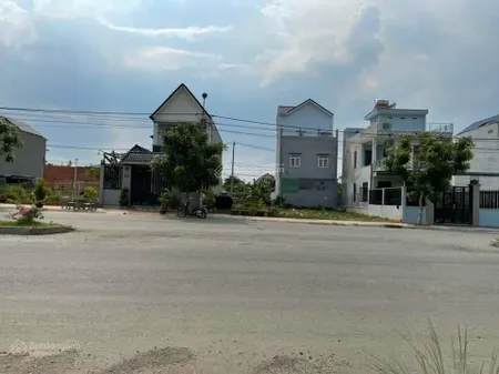 Cần bán gấp 3 lô đất đường d17, d4, d6 kdc châu thới đhqg 100m2, 150m2