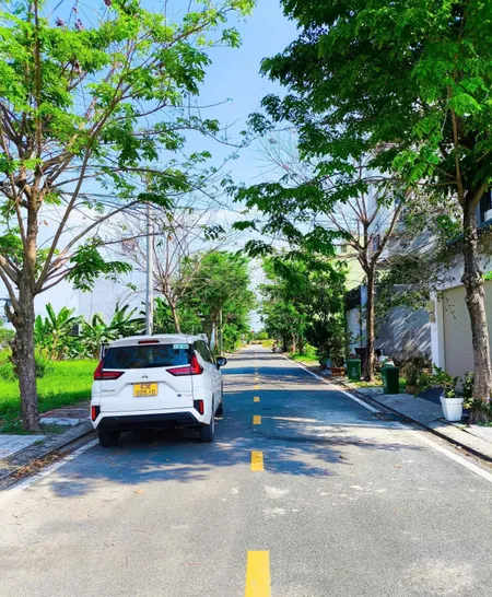 Bán đất 64m² ngang 4m view sông Vinhomes Quận 9