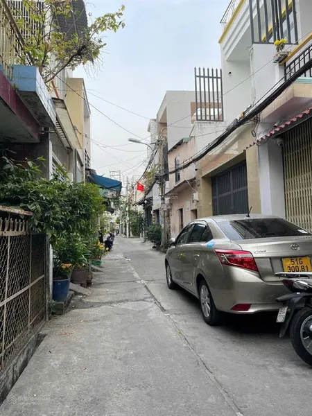 Đất chdv hẻm xe hơi 1 sẹc bùi văn ba, quận 7. 7,2*17m, chỉ 9,2 tỷ