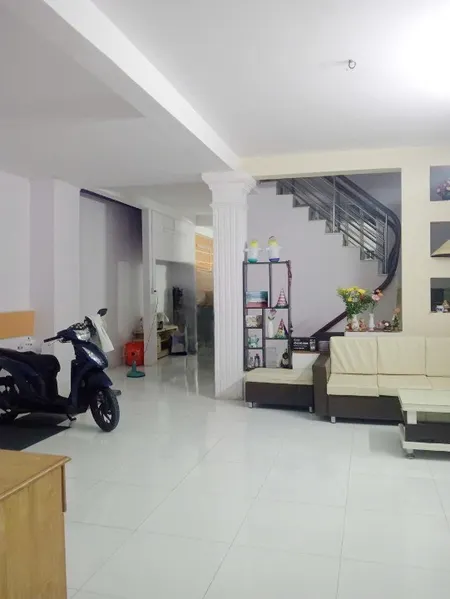 Nhà bán mặt tiền đường Số 2 KDC Bình Hưng ngay bx Q8