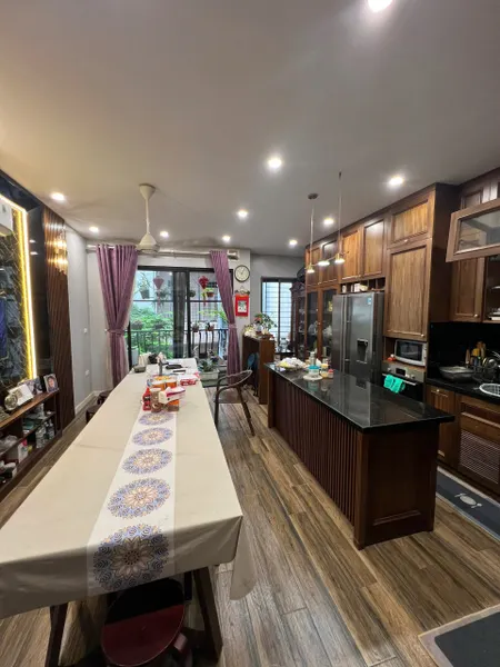 Nhà riêng Pháo Đài Láng DT 60m2, 5 tầng, lô góc giá 21.x tỷ có TL